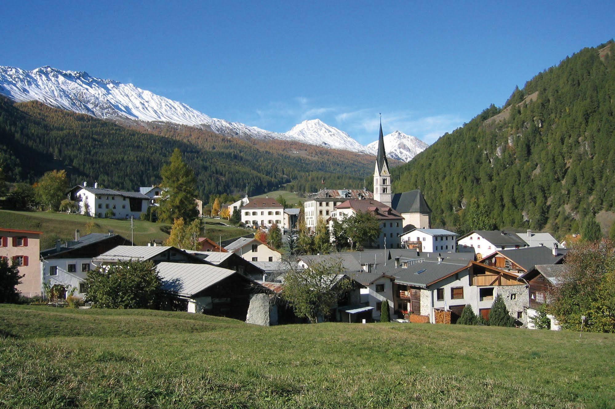 Sta-Maria Youth Hostel Santa Maria Val Müstair Exterior photo